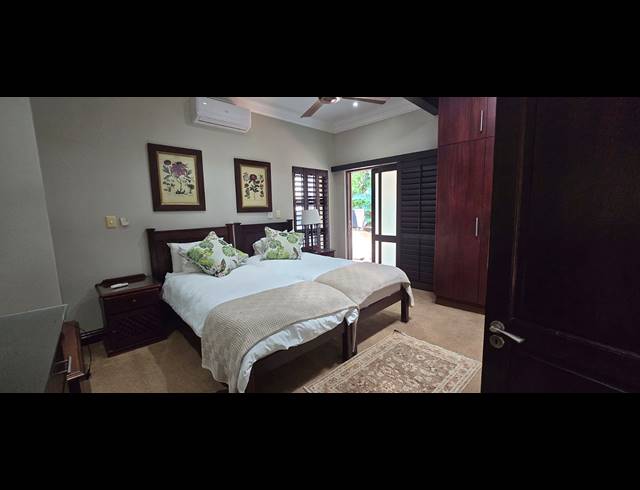 5 BEDROOM HOUSE FOR SALE IN ZIMBALI ESTATE